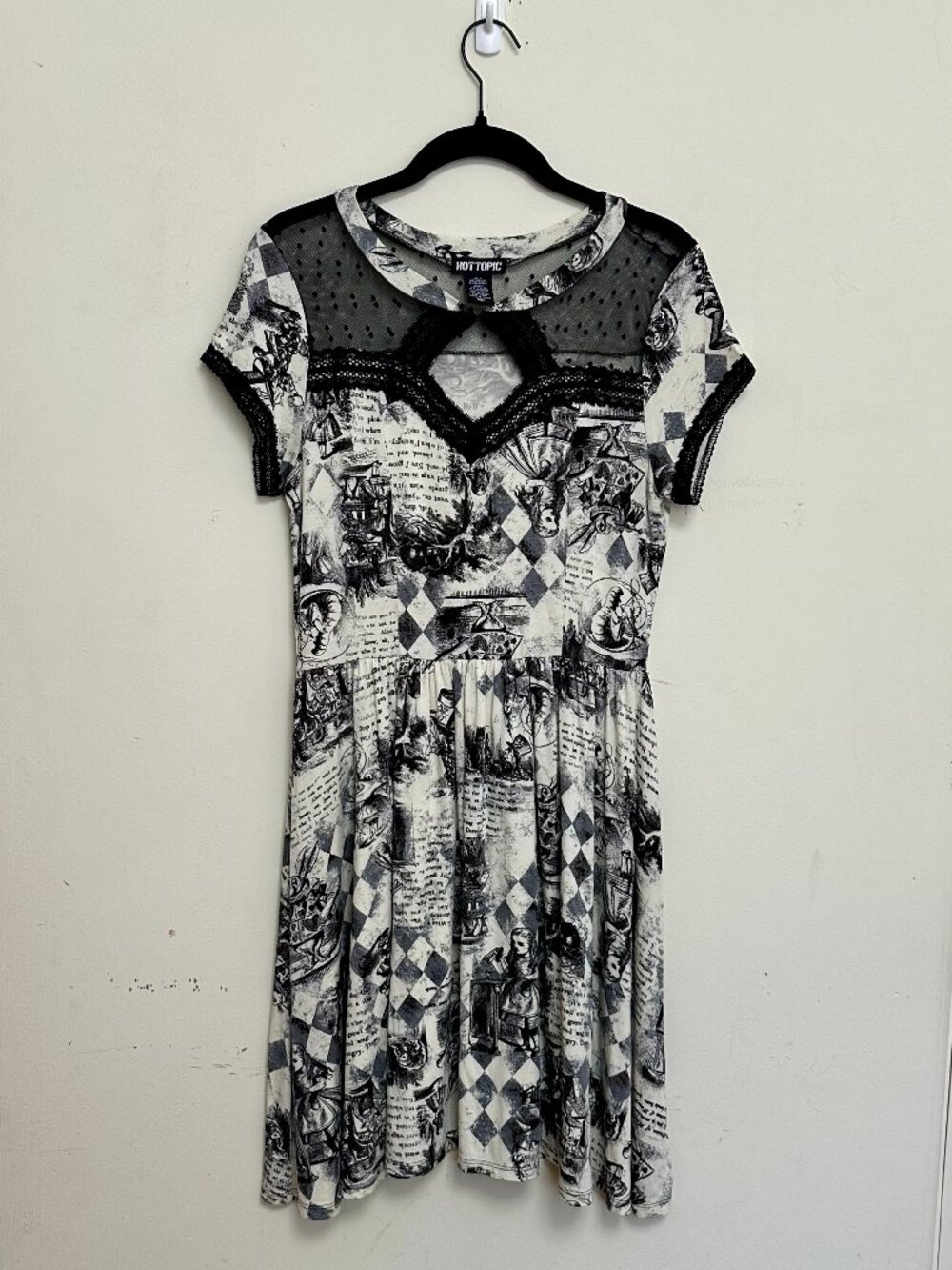 Hot Topic Alice in Wonderland Black White Dress Size Medium